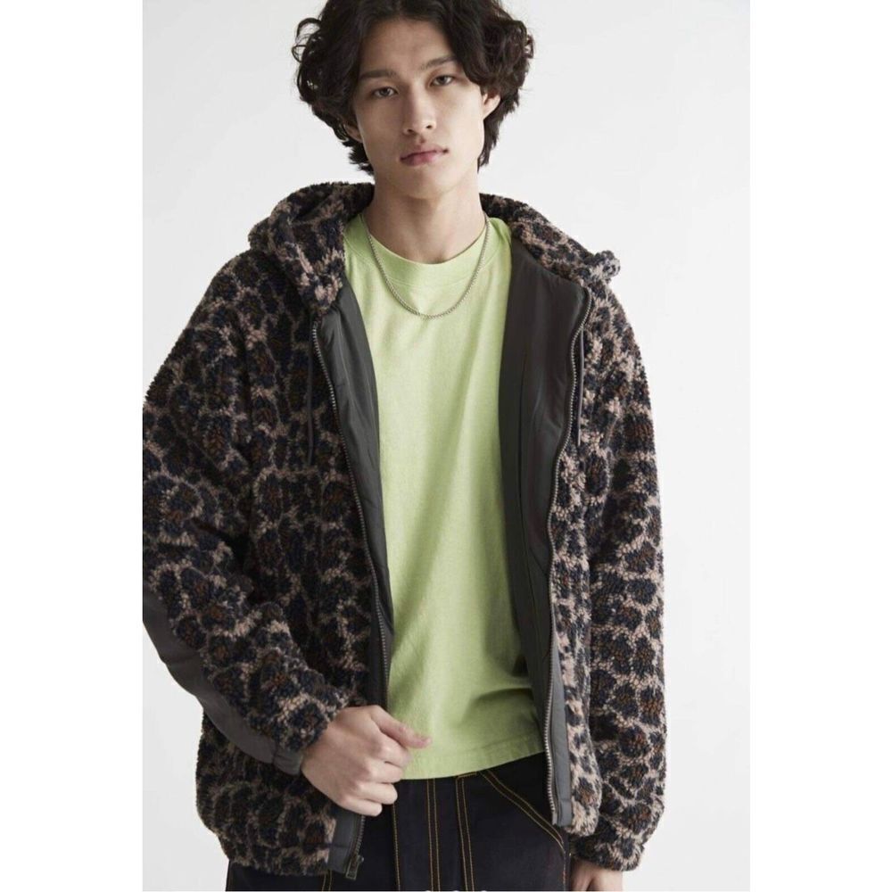New Urban Outfitters UO Patterned Fleece Hooded Jacket Size M